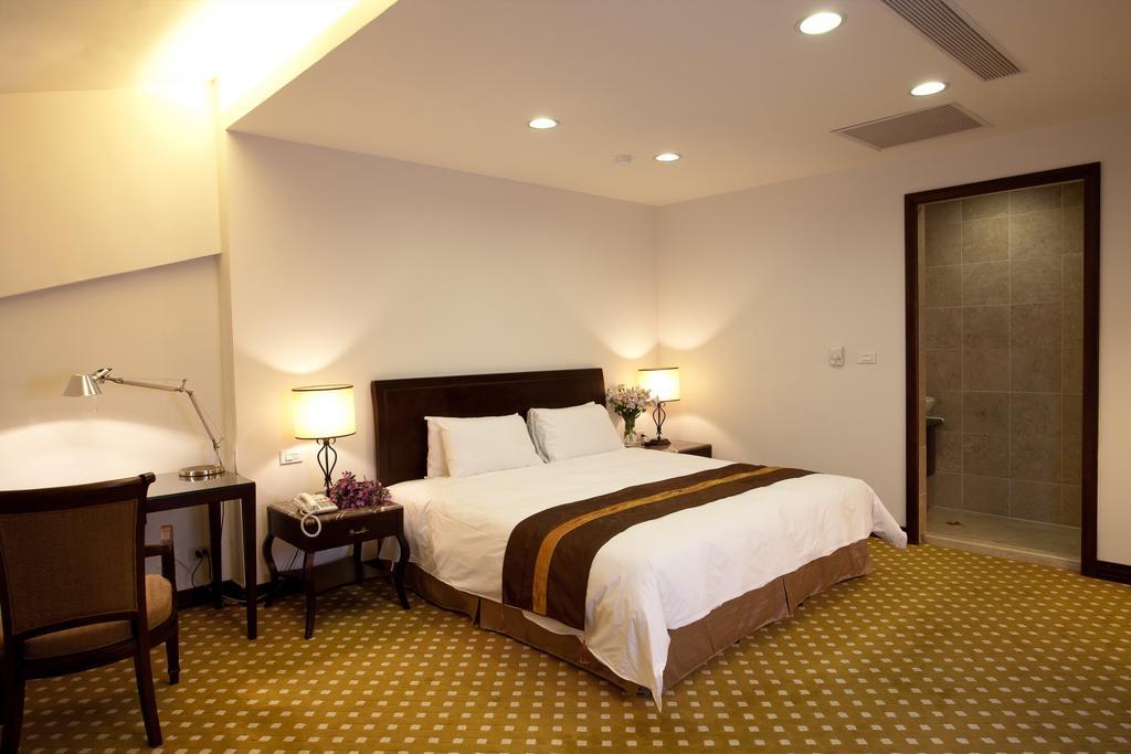 Les Hotel Tainan Exterior photo