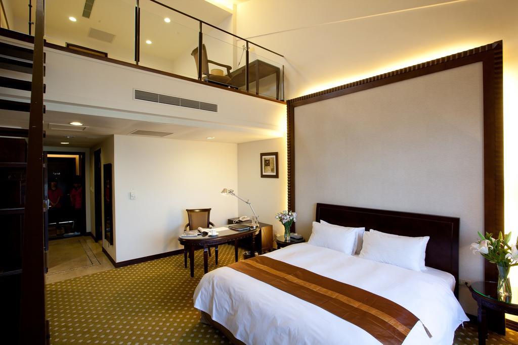Les Hotel Tainan Exterior photo