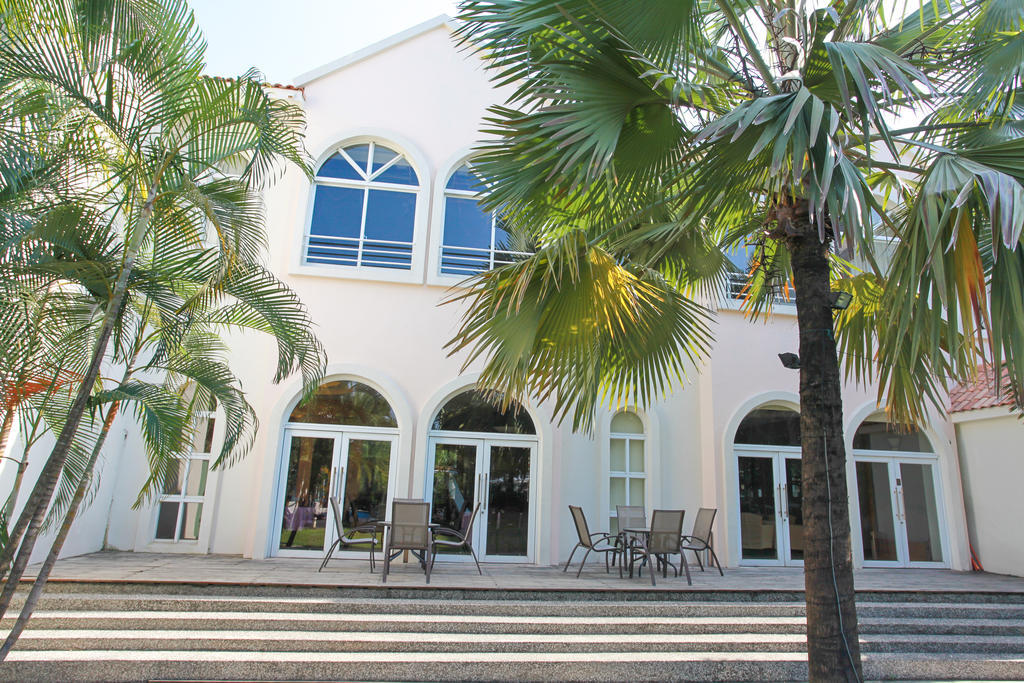 Les Hotel Tainan Exterior photo