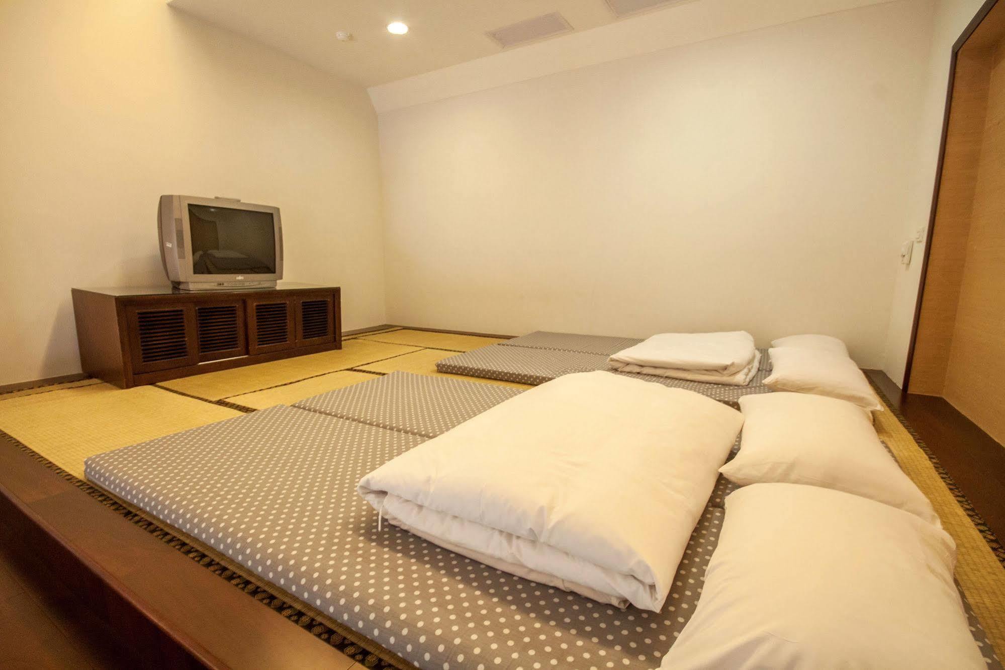 Les Hotel Tainan Exterior photo